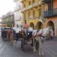 rue pav�e de pierres, caf�s, artisanat et boutiques